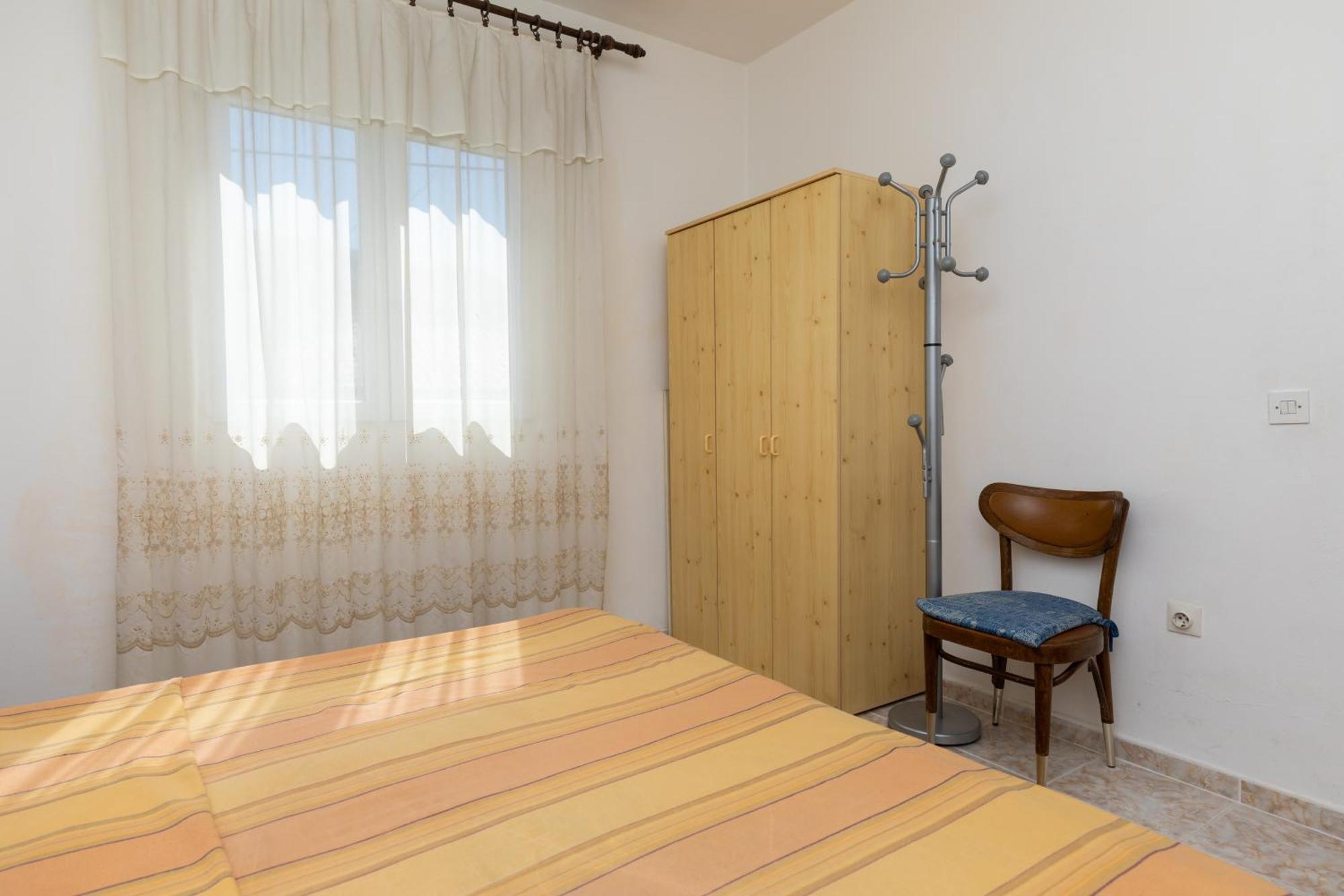 Apartments By The Sea Sumpetar, Omis - 9435 Номер фото