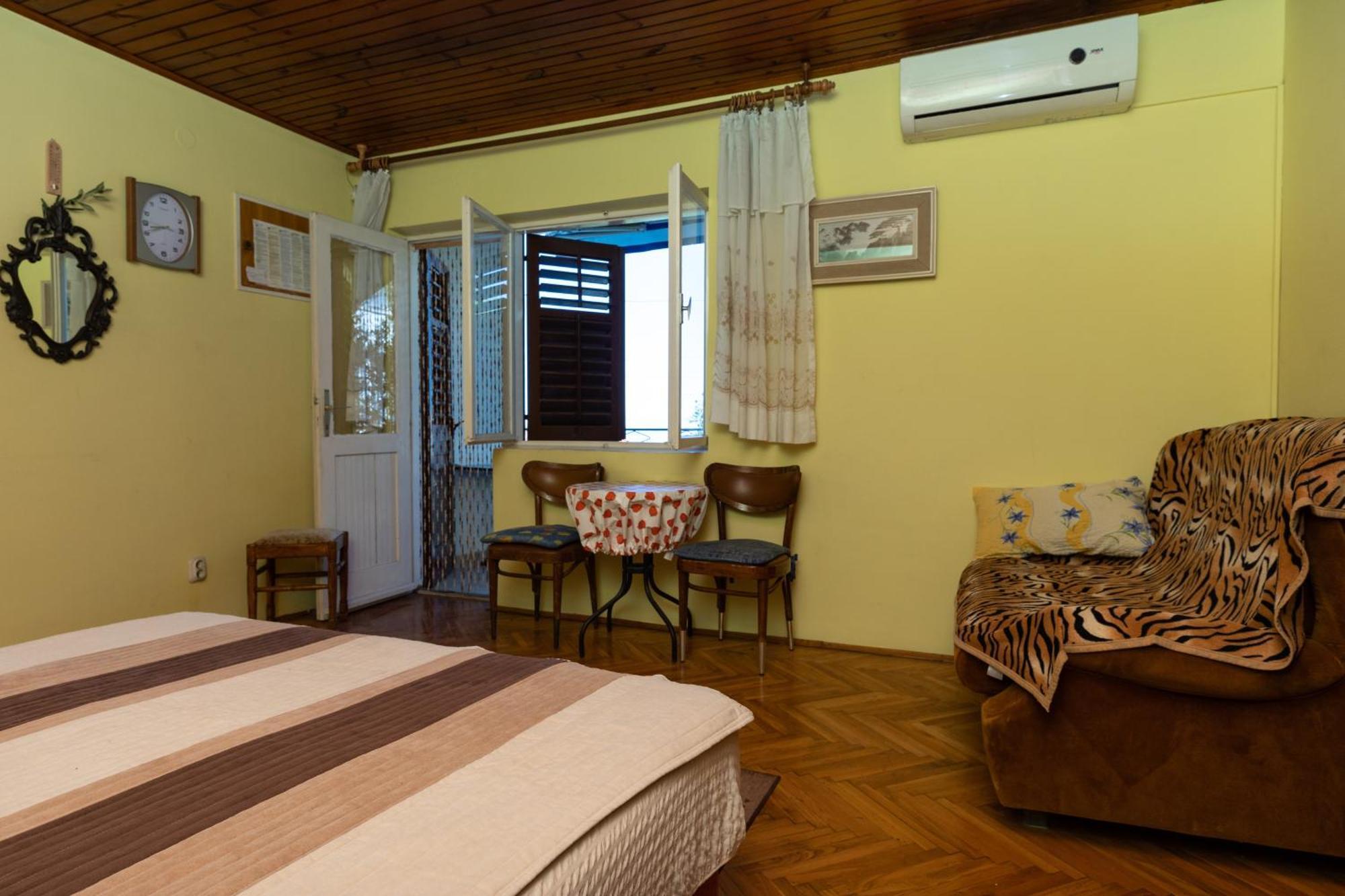 Apartments By The Sea Sumpetar, Omis - 9435 Номер фото